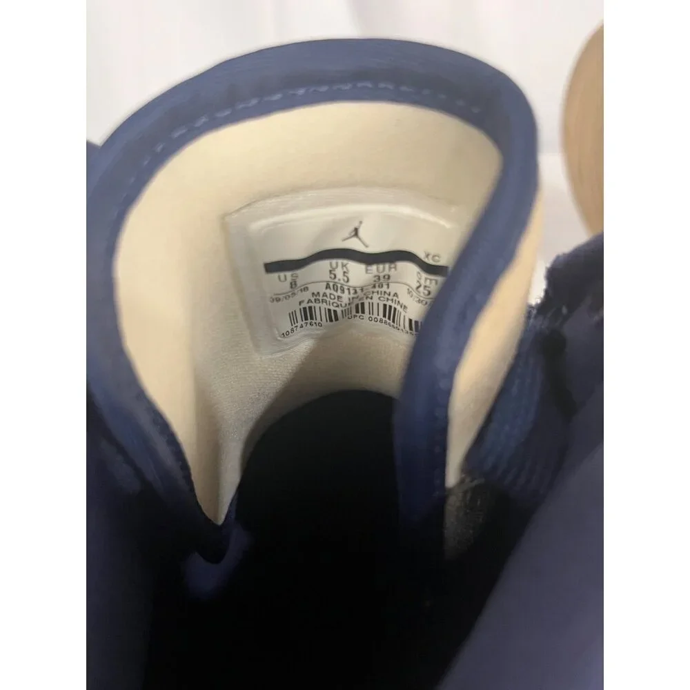 Nike Air Jordan Sneakers Blue White Size‎ 8 Men’s Athletic Shoes